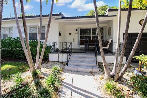 100 Sw 30th Rd, Miami, FL, 33129-2724 | Card Image