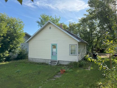 {{alt}} | Card Image