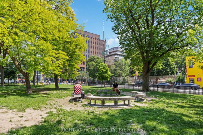 209 - 23 Brant St, Condo with 2 bedrooms, 1 bathrooms and 1 parking in Toronto ON | Image 19