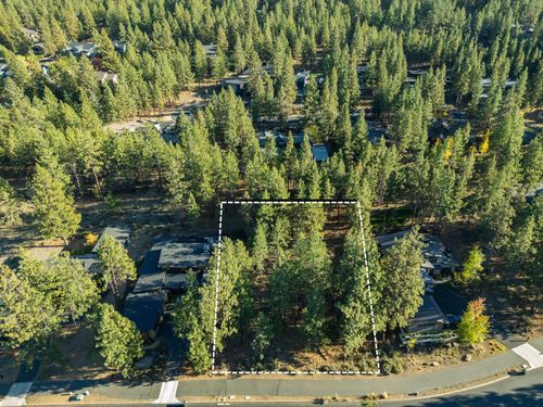 61464 Meeks Trl, Bend, OR, 97702-3549 | Card Image