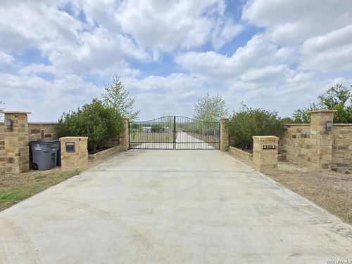 13083 Fm 2779, Moore, TX, 78057-3313 | Card Image