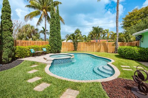 1924 Ne 18th St, Fort Lauderdale, FL, 33305-3404 | Card Image