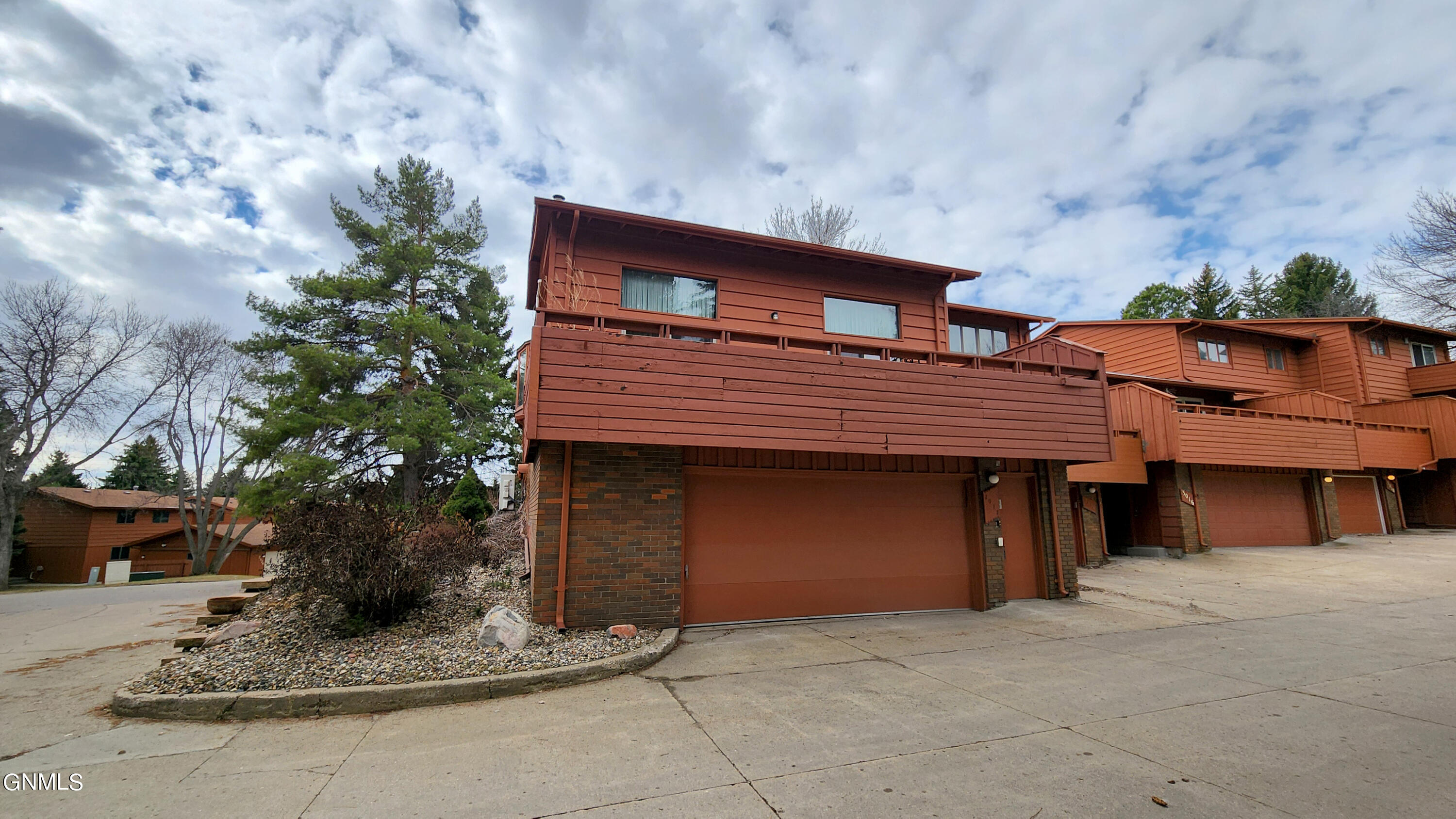 Manitoba Ln, Bismarck, ND 58503