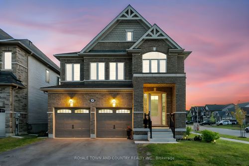 29 Hennessey Cres, Lindsay, ON, K9V0P3 | Card Image