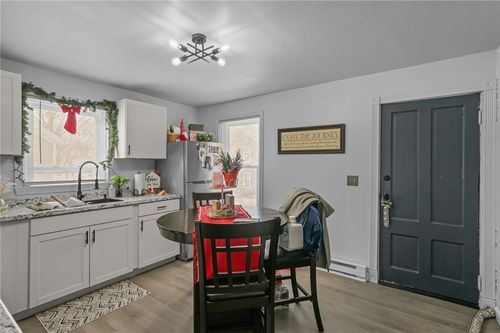 5 Nelson St, Rumford, RI, 02916-3339 | Card Image