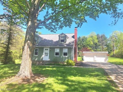 4689 Brainard Rd, Chagrin Falls, OH, 44022-1553 | Card Image