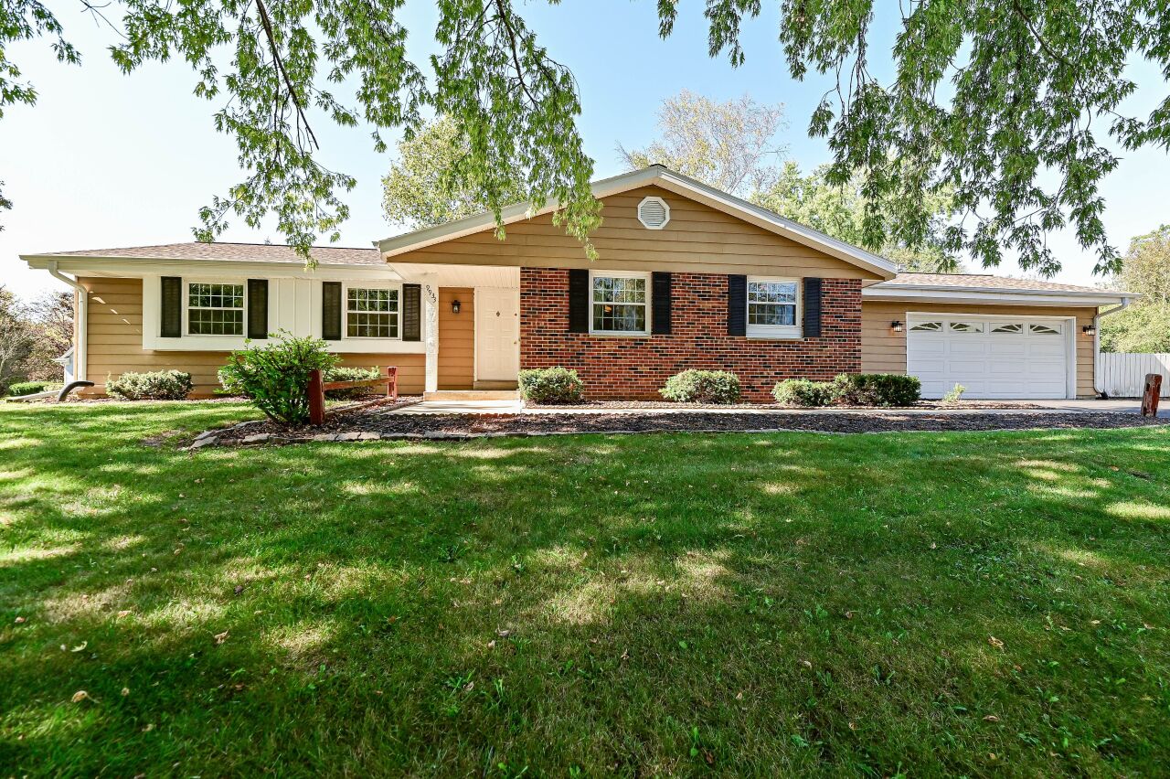 Concord Dr, Mequon, WI 53097