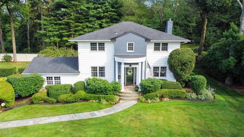 6 Jeffrey Ln, Great Neck, NY, 11020-1608 | Card Image