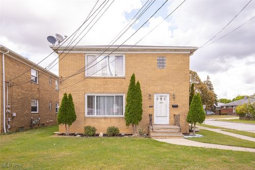 6257 State Rd, Parma, OH, 44134-4138 | Card Image