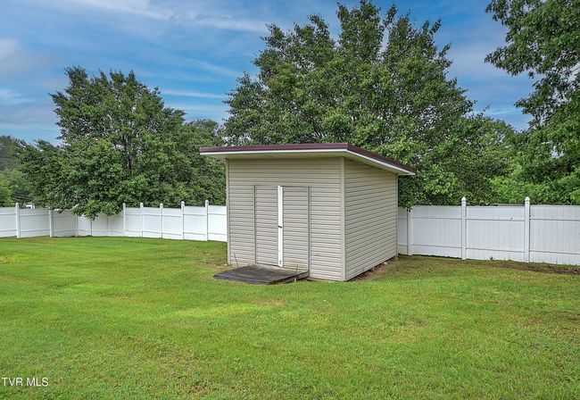 145 Linda Hts, House other with 3 bedrooms, 3 bathrooms and null parking in Fall Branch TN | Image 16
