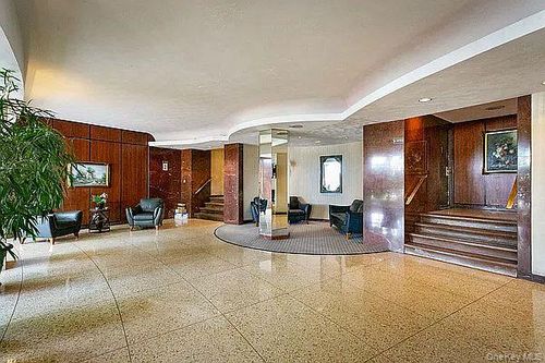 a-61-20 Grand Central Pkwy, Forest Hills, NY, 11375-1263 | Card Image