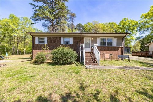 1014 Pine Ln, Eden, NC, 27288-2230 | Card Image