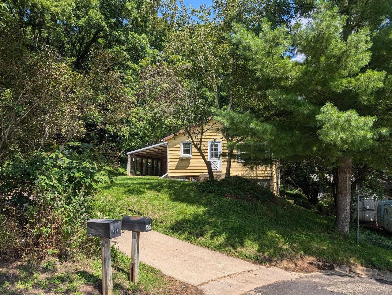 Chestnut St, Richland Center, WI 53581