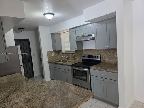 311-311 Ne 57th St, Miami, FL, 33137-2542 | Card Image