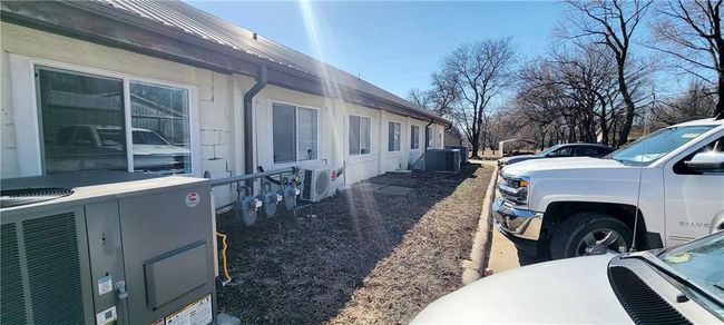 600 E Mary St, Condo with 0 bedrooms, 0 bathrooms and 18 parking in Yates Center KS | Image 6