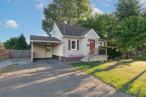 201 Thorold Rd, Welland, ON, L3C3V9 | Card Image