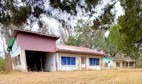 435 W River Rd, Palatka, FL, 32177-7067 | Card Image