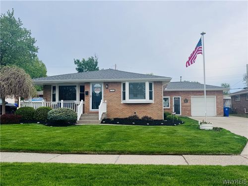 49 Marilyn Dr, West Seneca, NY, 14224-4007 | Card Image
