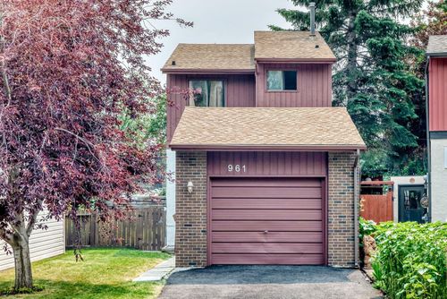 961 Ranchview Cres Nw, Calgary, AB, T3G1A4 | Card Image