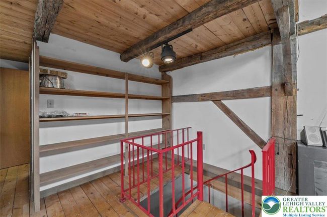 1553 Middle Rd, House other with 4 bedrooms, 5 bathrooms and null parking in Stroudsburg PA | Image 60
