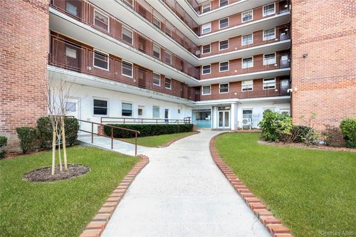 11a-97-40 62nd Drive, New York, NY, 11374 | Card Image
