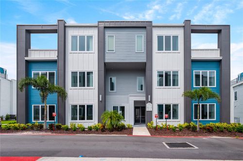 225-7770 Sandy Ridge Dr, Reunion, FL, 34747-6815 | Card Image