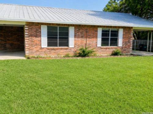 apt-a-208 Forrest Dr, La Vernia, TX, 78121-4063 | Card Image