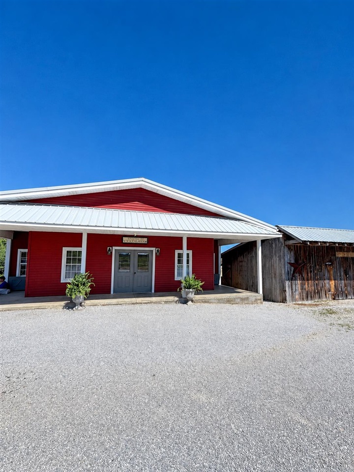 12785 Nashville Rd, Woodburn, KY 42170
