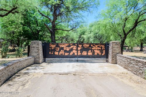 11370 E Edison Street, Tucson, AZ, 85749 | Card Image
