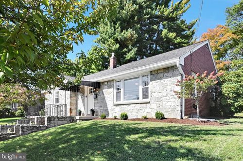 1321 Maple Ave, LANCASTER, PA, 17603-4613 | Card Image