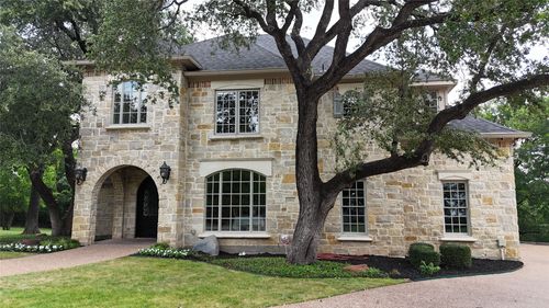 1012 Brae Ct, Fort Worth, TX, 76111-1382 | Card Image