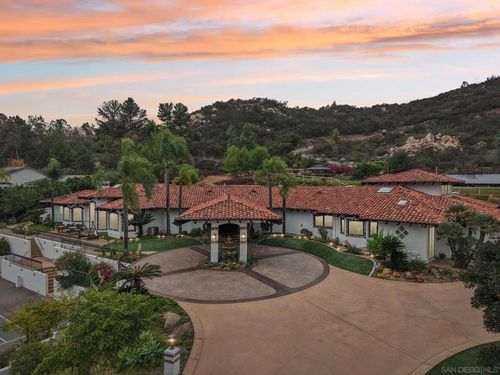 13371 Summit Cir, Poway, CA, 92064-2167 | Card Image