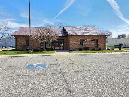 3731 Kimball Ave, Waterloo, IA, 50702-5728 | Card Image