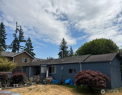 8630 242nd St Sw, Edmonds, WA, 98026-9042 | Card Image