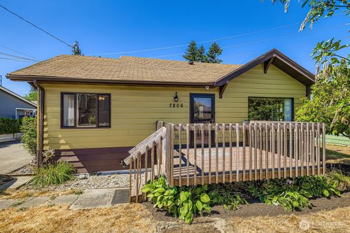 7806 Beverly Blvd, Everett, WA, 98203-6713 | Card Image