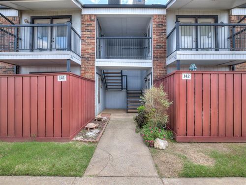 apt-241-3003 River Oaks Dr, Norman, OK, 73072-4826 | Card Image