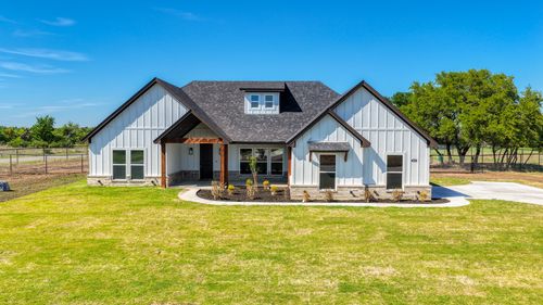 2001 Collin Street, Weatherford, TX, 76085 | Card Image
