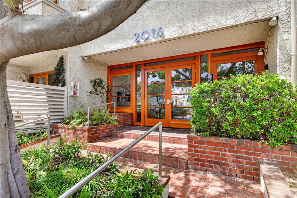 Residential Lease in Santa Monica