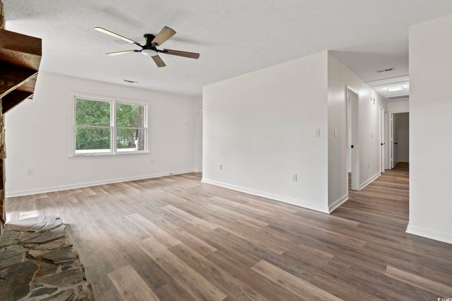 203 Deer Trace Cir, House other with 3 bedrooms, 2 bathrooms and 4 parking in Myrtle Beach SC | Image 9