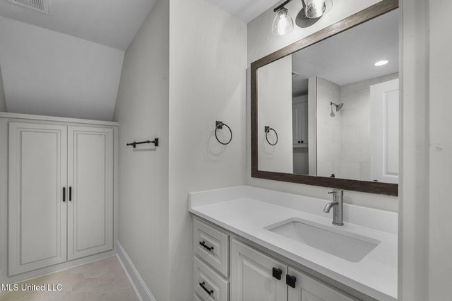 55-web-or-mls-202 Lizzy-39 | Image 56