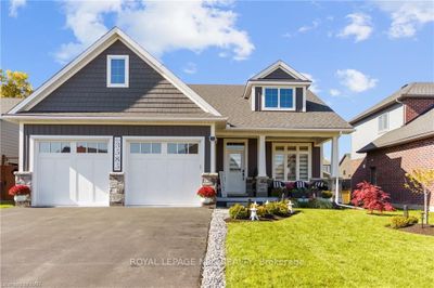 3585 Canfield Cres, House other with 2 bedrooms, 2 bathrooms and 4 parking in Stevensville ON | Image 1