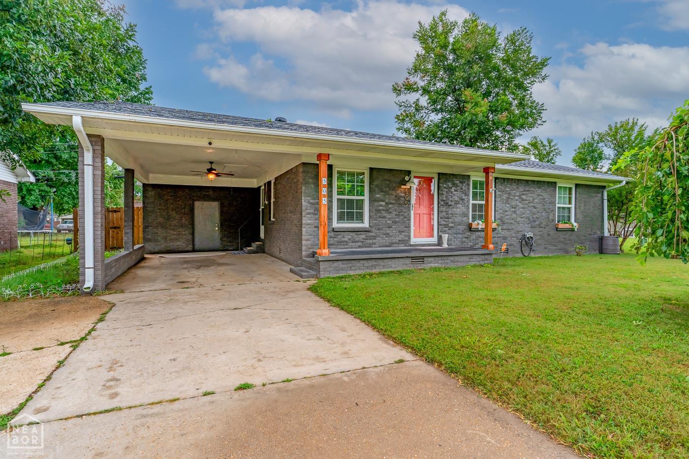 11th St, Paragould, AR 72450