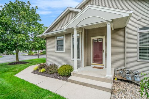 1092 Kensington St Nw, Walker, MI, 49534-2179 | Card Image