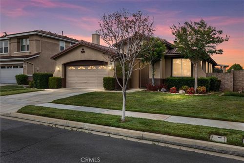 34301 Sherwood Dr, Yucaipa, CA, 92399-6805 | Card Image