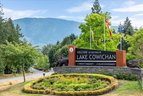 350 Carnell Dr, Lake Cowichan, BC, V0R2G1 | Card Image