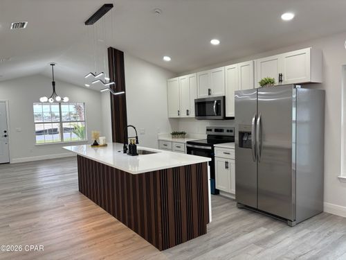 630 Seneca Ave, Panama City, FL, 32404-6054 | Card Image