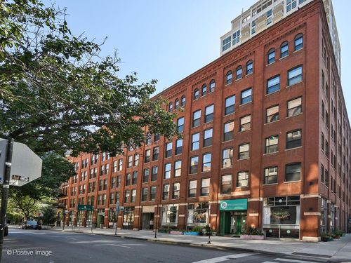 403-225 W Huron St, Chicago, IL, 60654-3948 | Card Image
