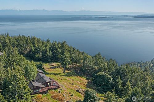 2001-2000 Mount Dallas Rd, Friday Harbor, WA, 98250-8274 | Card Image