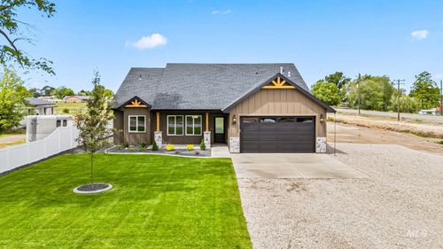 329 W Boulevard, New Plymouth, ID, 83655-5276 | Card Image