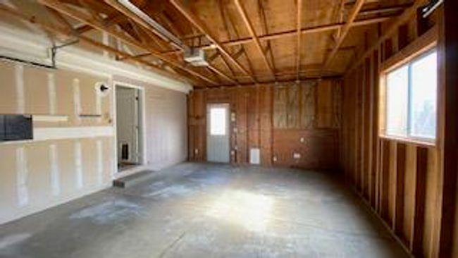 F-GARAGE INTERIOR 3 | Image 26
